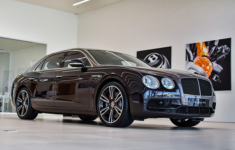 Giá xe Bentley Flying Spur V8 S - hình ảnh 1