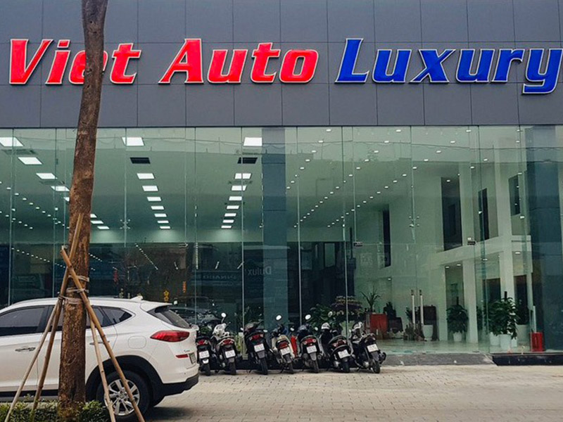 Việt Auto Luxury