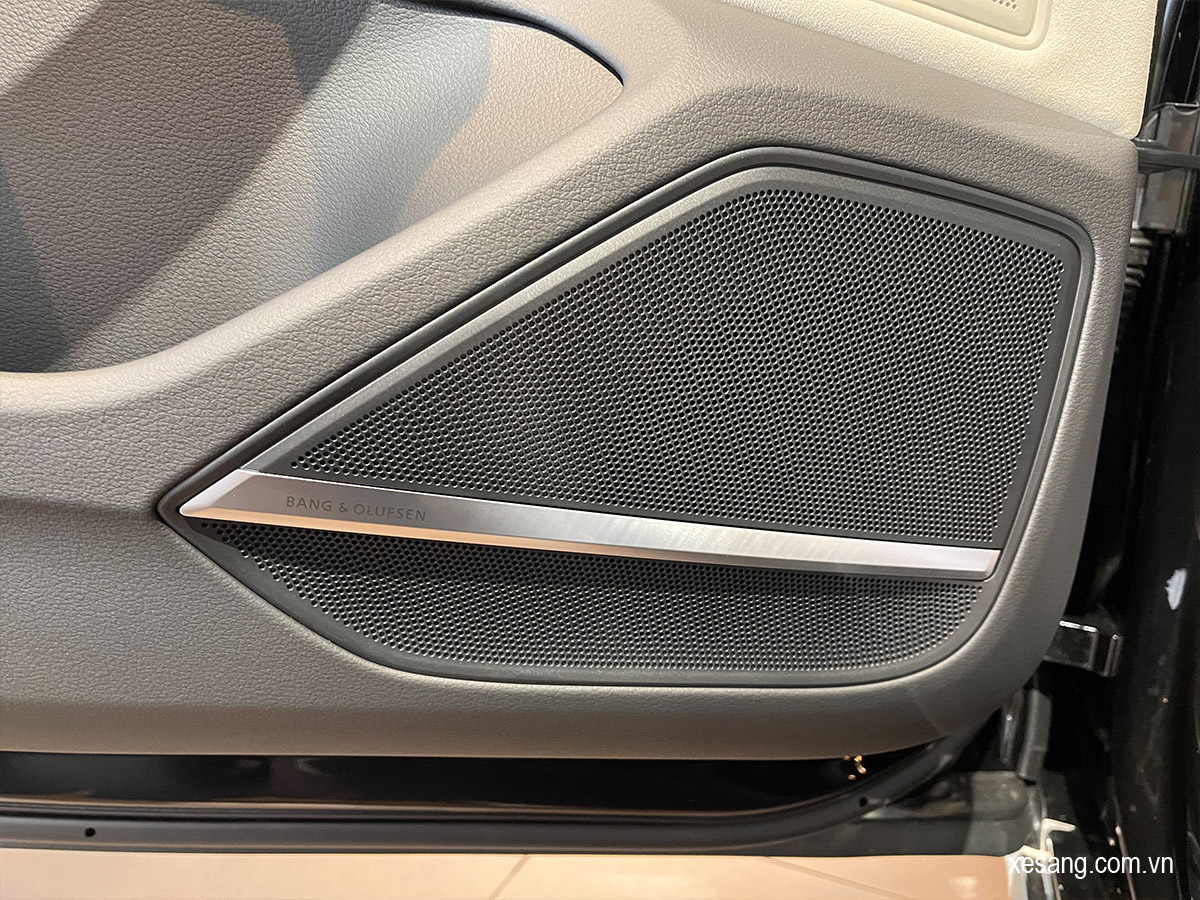 gia-xe-audi-a8-2022-xesang- Hệ thống âm thanh trên Audi A8