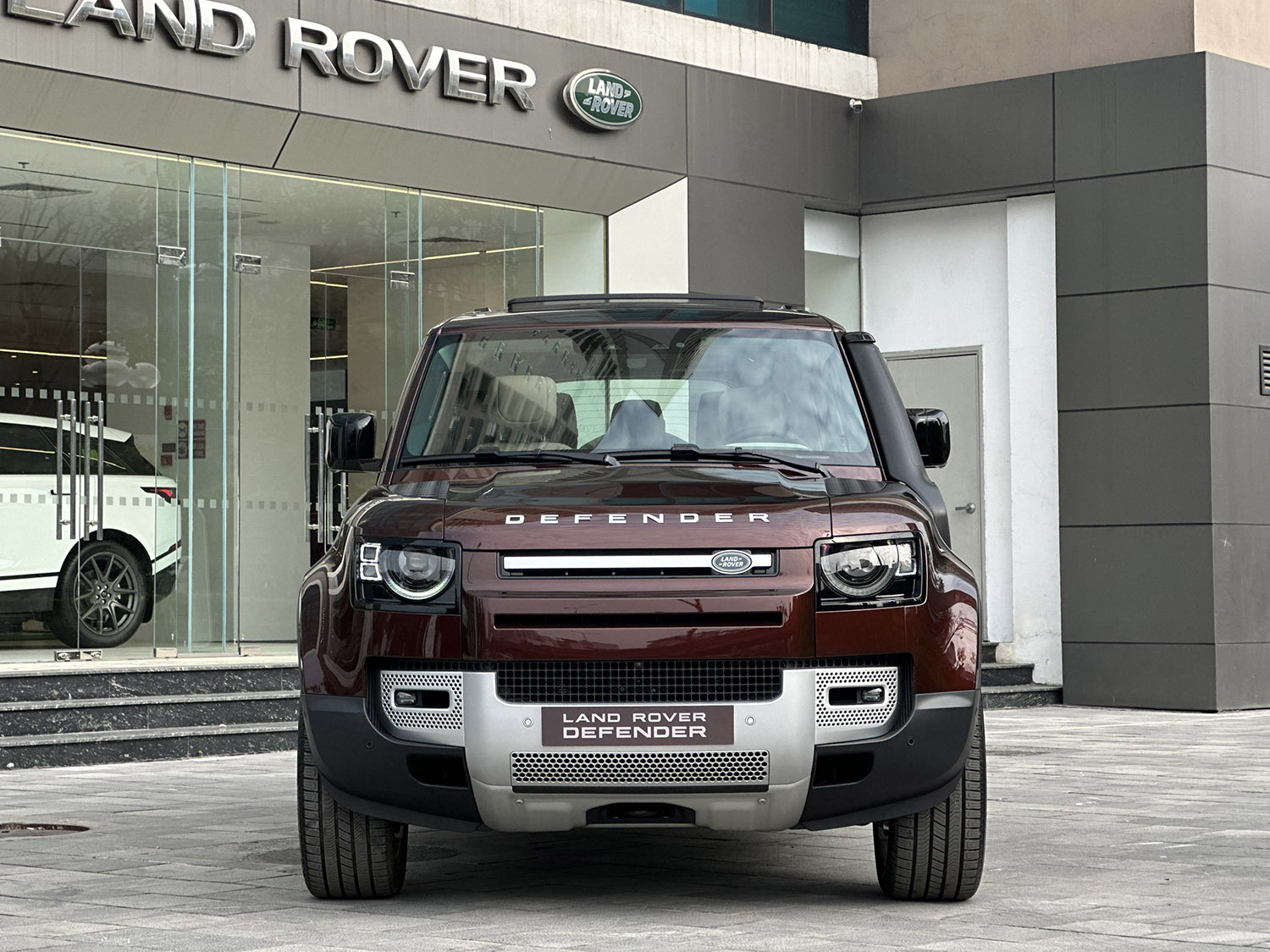 Giá xe Land Rover Defender - ảnh 2