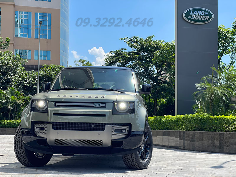 Giá bán hiện nay của mẫu xe Land Rover Defender là bao nhiêu?