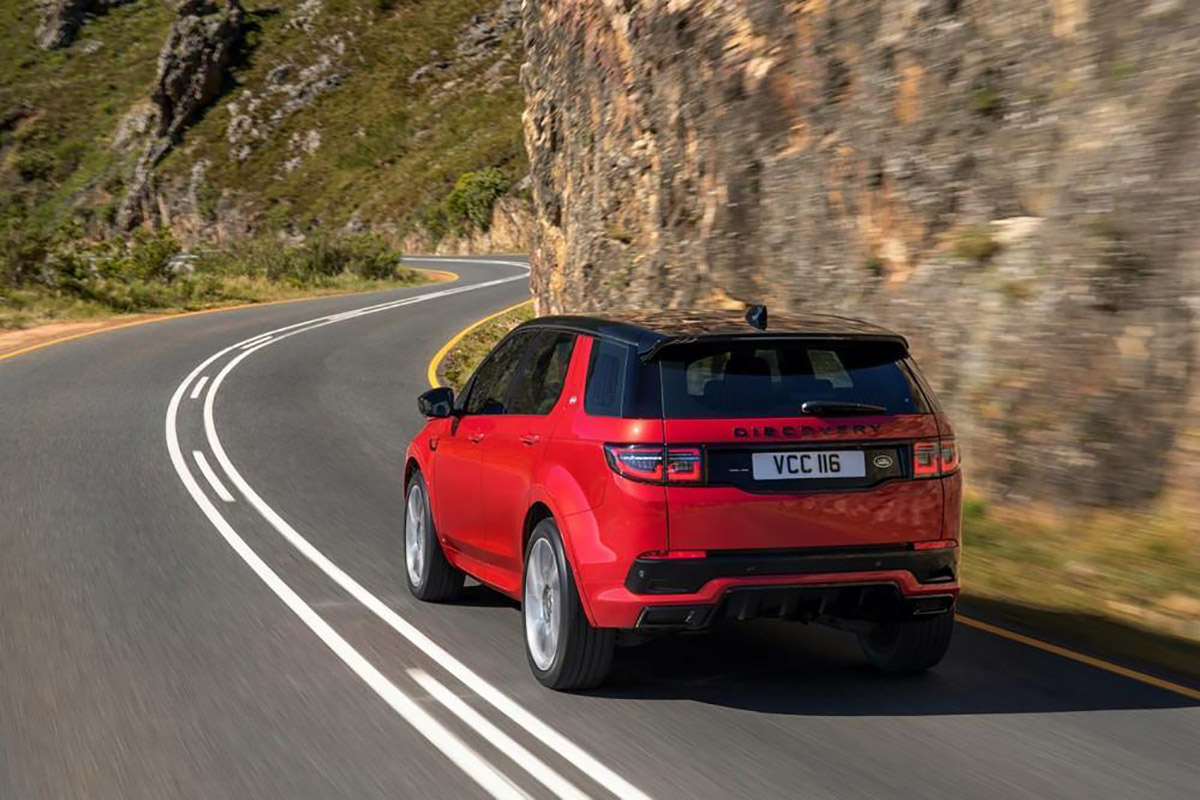 Khả năng vận hành mạnh mẽ và ổn định của Land Rover Discovery