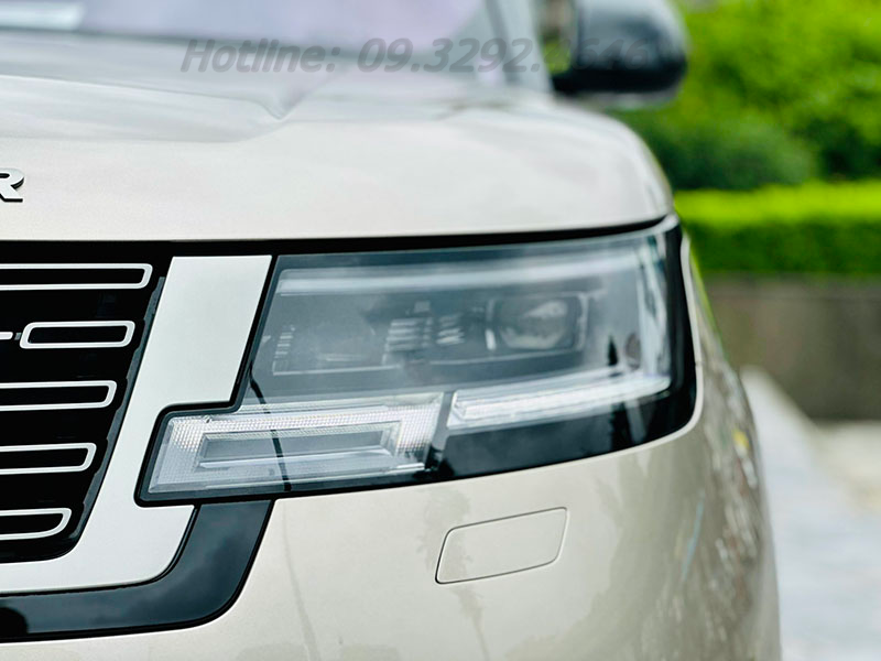 Đèn xe Range Rover Autobiography 2024