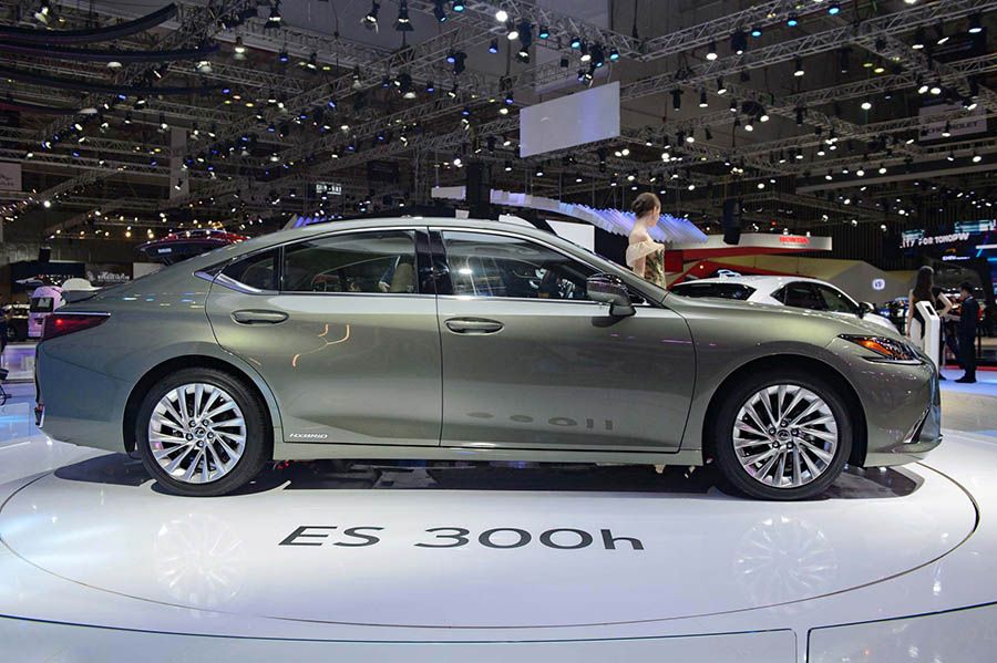 Giá xe Lexus ES 300h | blogxesang.com