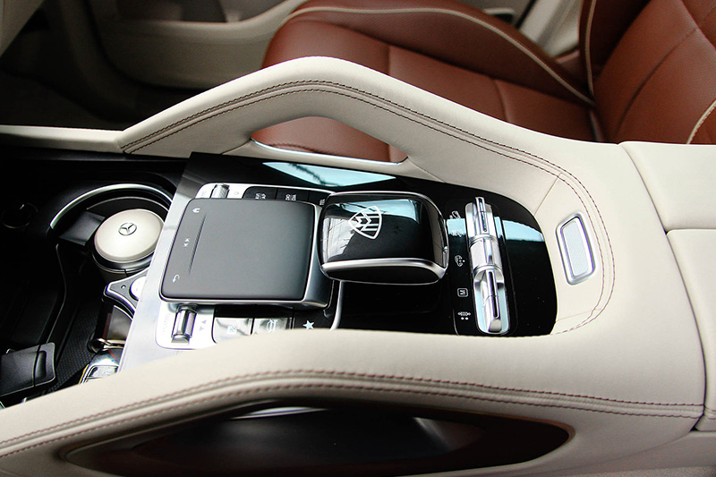 Cụm điều khiển trung tâm xe Mercedes GLS600 Maybach