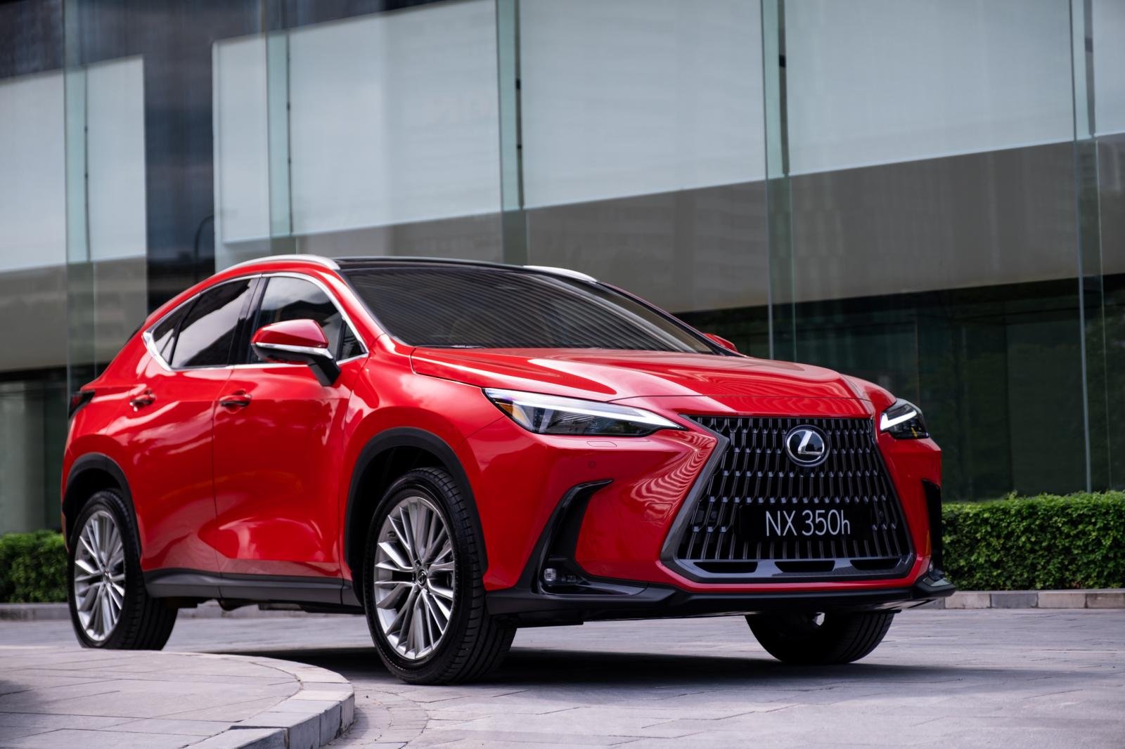 Giá xe Lexus NX 350 mới nhất 2023 có cao hơn các dòng xe khác không?