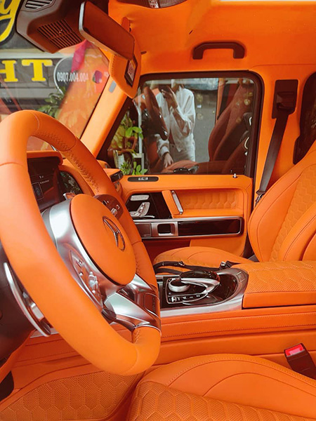 Hình ảnh nội thất Mercedes-AMG G63 theo phong cách Hermes