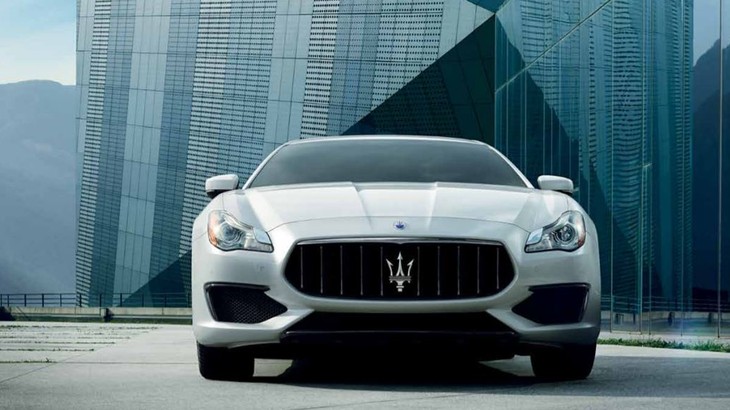 xe Maserati Quattroporte